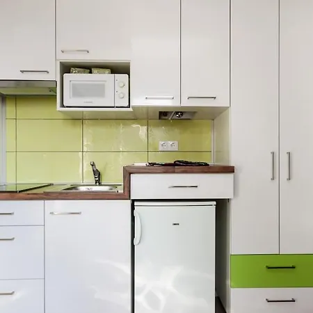 District 5 Studio Near Universities With Ac+view 부다페스트