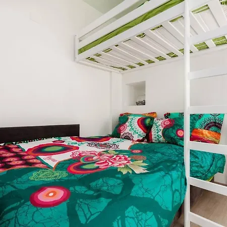 District 5 Studio Near Universities With Ac+view * Budapest