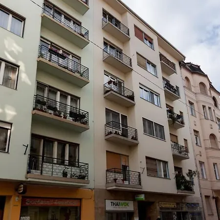 District 5 Studio Near Universities With Ac+view Apartamento